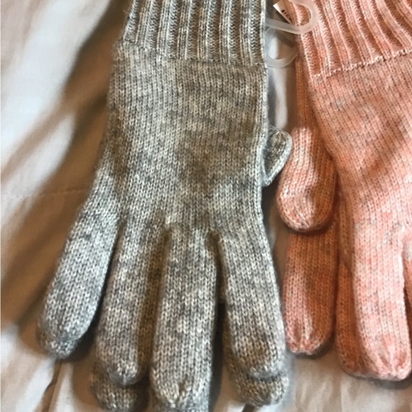 Old Navy lot of two cozy sweater knit gloves for woman NWT - Picture 5 of 9